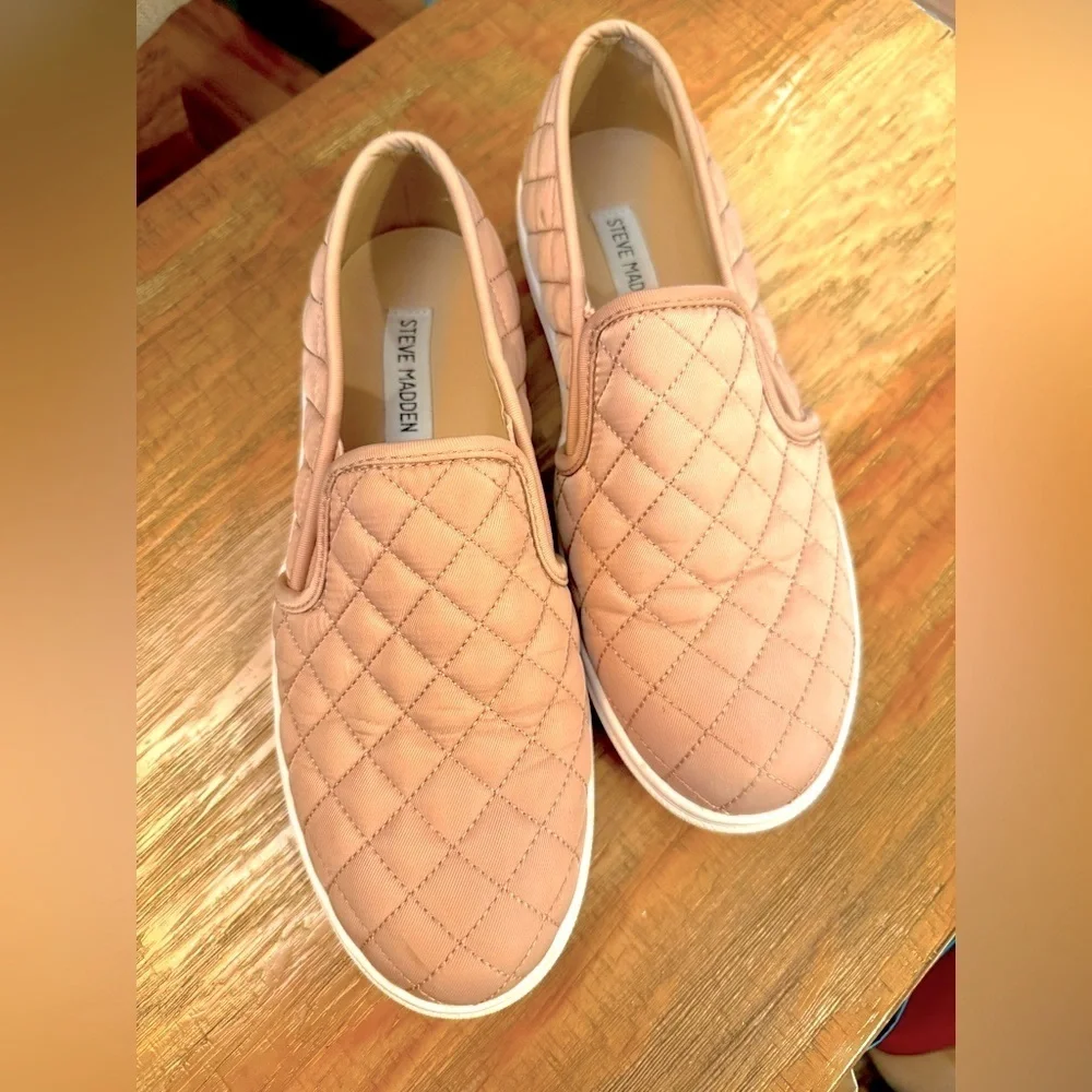 Steve Madden Pink Quilted Flats